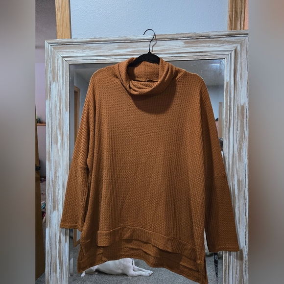 Thermal Brown Womens Top - Picture 3 of 5
